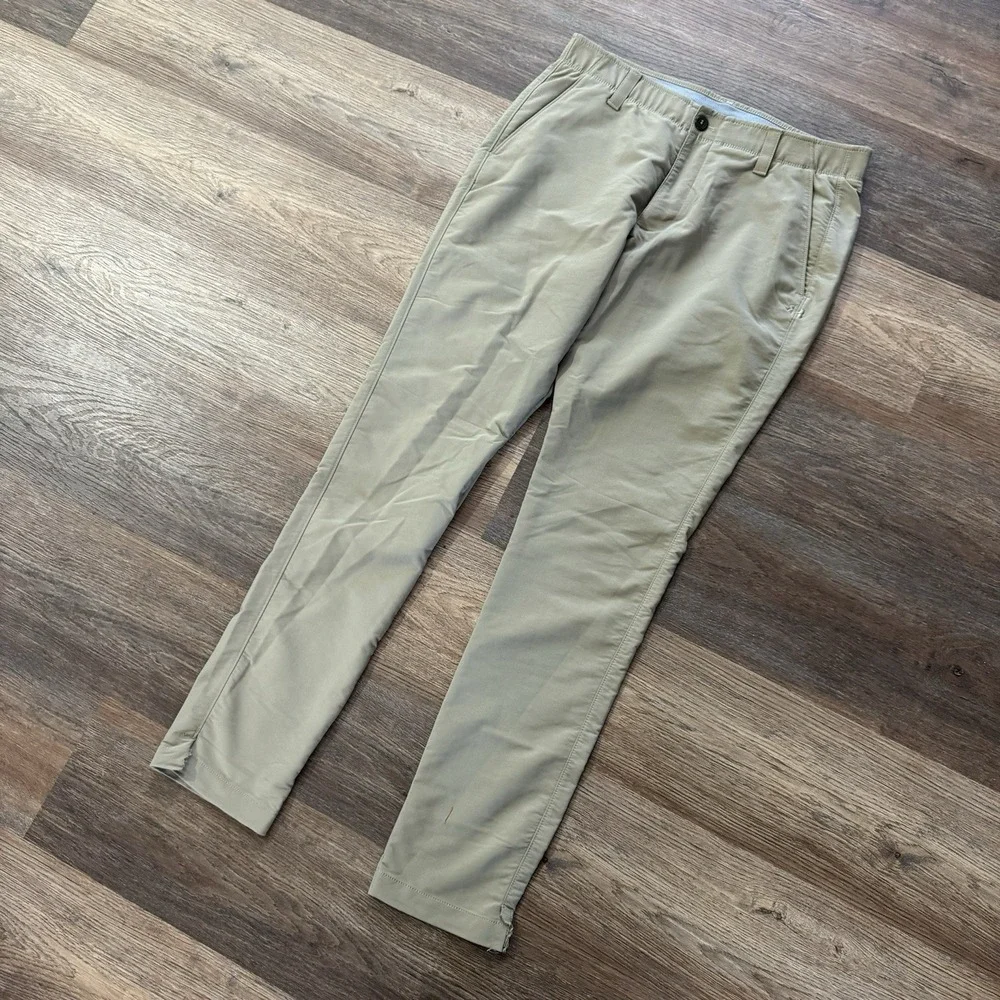 Men's Under Armour Khaki Beige Golf Pants‎ Size 34x32 Preppy Outdoors Golf